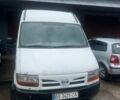 Белый Ниссан Интерстар, объемом двигателя 2.46 л и пробегом 380 тыс. км за 1600 $, фото 1 на Automoto.ua