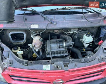 Красный Ниссан Интерстар, объемом двигателя 2.2 л и пробегом 487 тыс. км за 5900 $, фото 19 на Automoto.ua