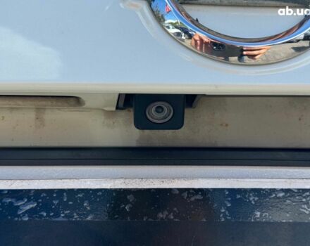 Белый Ниссан Жук, объемом двигателя 1.6 л и пробегом 257 тыс. км за 10590 $, фото 11 на Automoto.ua