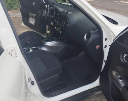 Белый Ниссан Жук, объемом двигателя 1.6 л и пробегом 40 тыс. км за 11500 $, фото 4 на Automoto.ua