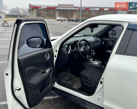 Белый Ниссан Жук, объемом двигателя 1.6 л и пробегом 148 тыс. км за 9800 $, фото 7 на Automoto.ua