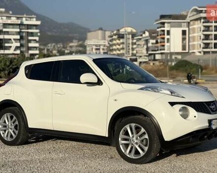 Белый Ниссан Жук, объемом двигателя 1.6 л и пробегом 135 тыс. км за 10499 $, фото 1 на Automoto.ua