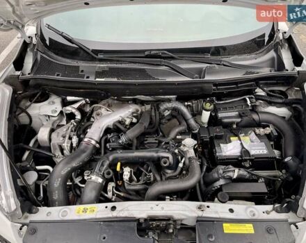 Белый Ниссан Жук, объемом двигателя 1.6 л и пробегом 165 тыс. км за 9500 $, фото 9 на Automoto.ua