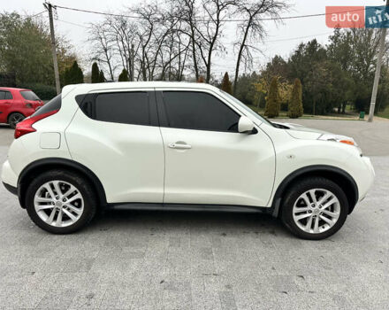 Белый Ниссан Жук, объемом двигателя 1.6 л и пробегом 265 тыс. км за 8900 $, фото 3 на Automoto.ua