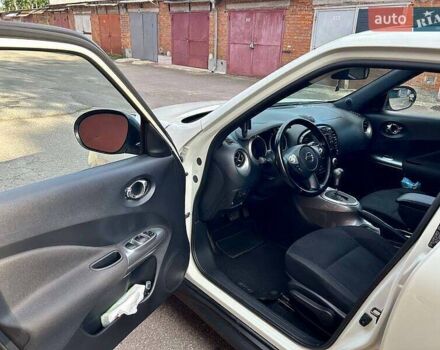 Белый Ниссан Жук, объемом двигателя 1.62 л и пробегом 185 тыс. км за 10000 $, фото 7 на Automoto.ua