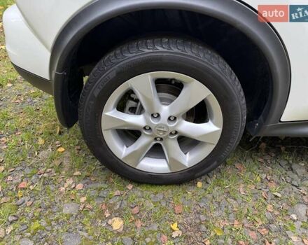 Белый Ниссан Жук, объемом двигателя 1.6 л и пробегом 196 тыс. км за 8750 $, фото 18 на Automoto.ua