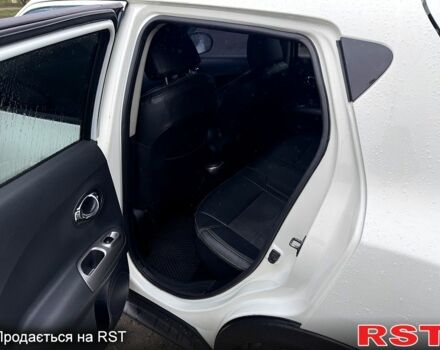 Белый Ниссан Жук, объемом двигателя 1.6 л и пробегом 145 тыс. км за 9700 $, фото 10 на Automoto.ua