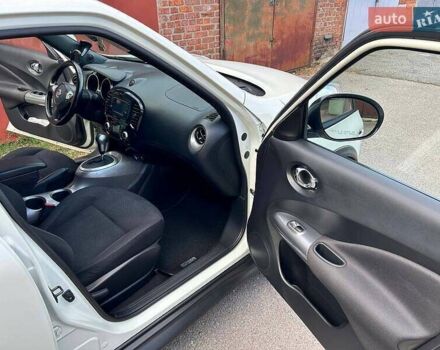 Белый Ниссан Жук, объемом двигателя 1.62 л и пробегом 185 тыс. км за 10000 $, фото 11 на Automoto.ua