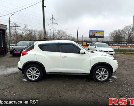 Белый Ниссан Жук, объемом двигателя 1.6 л и пробегом 145 тыс. км за 9700 $, фото 5 на Automoto.ua