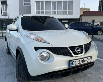 Белый Ниссан Жук, объемом двигателя 1.62 л и пробегом 230 тыс. км за 8999 $, фото 5 на Automoto.ua