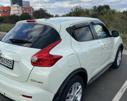 Белый Ниссан Жук, объемом двигателя 1.62 л и пробегом 173 тыс. км за 9000 $, фото 3 на Automoto.ua