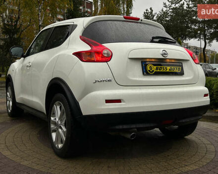 Белый Ниссан Жук, объемом двигателя 1.6 л и пробегом 165 тыс. км за 8999 $, фото 4 на Automoto.ua