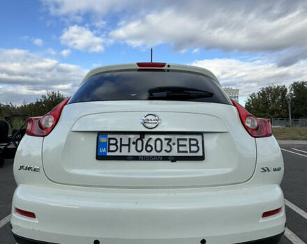 Белый Ниссан Жук, объемом двигателя 1.62 л и пробегом 173 тыс. км за 9000 $, фото 7 на Automoto.ua