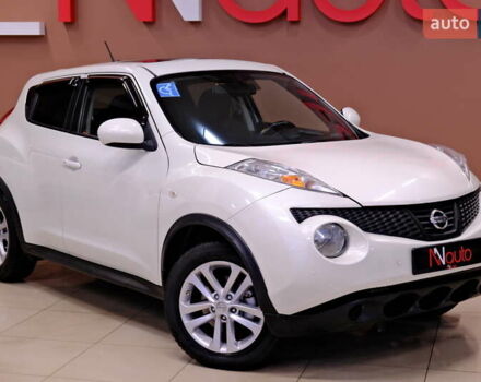 Белый Ниссан Жук, объемом двигателя 1.6 л и пробегом 176 тыс. км за 8900 $, фото 5 на Automoto.ua