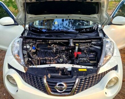 Белый Ниссан Жук, объемом двигателя 1.6 л и пробегом 122 тыс. км за 10000 $, фото 8 на Automoto.ua