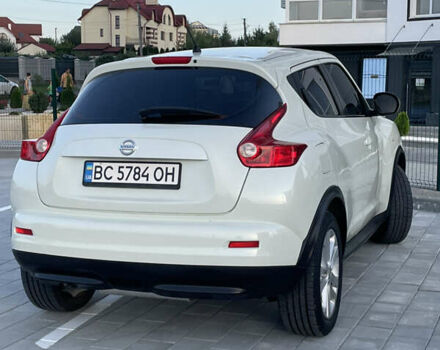 Белый Ниссан Жук, объемом двигателя 1.62 л и пробегом 230 тыс. км за 8999 $, фото 27 на Automoto.ua