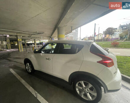 Белый Ниссан Жук, объемом двигателя 1.6 л и пробегом 151 тыс. км за 9450 $, фото 5 на Automoto.ua