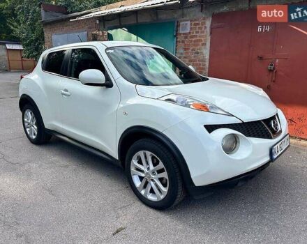 Белый Ниссан Жук, объемом двигателя 1.62 л и пробегом 185 тыс. км за 10000 $, фото 2 на Automoto.ua