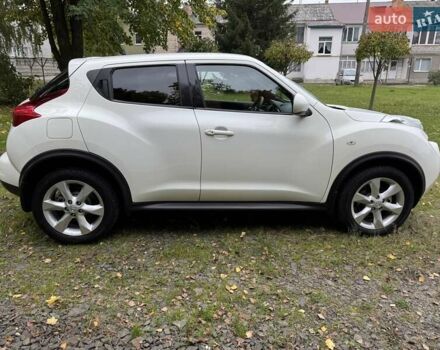 Белый Ниссан Жук, объемом двигателя 1.6 л и пробегом 196 тыс. км за 8750 $, фото 8 на Automoto.ua