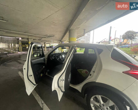 Белый Ниссан Жук, объемом двигателя 1.6 л и пробегом 151 тыс. км за 9450 $, фото 14 на Automoto.ua