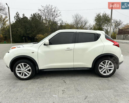 Белый Ниссан Жук, объемом двигателя 1.6 л и пробегом 265 тыс. км за 8900 $, фото 4 на Automoto.ua