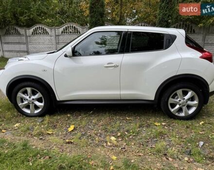 Белый Ниссан Жук, объемом двигателя 1.6 л и пробегом 196 тыс. км за 8750 $, фото 4 на Automoto.ua