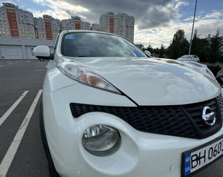 Белый Ниссан Жук, объемом двигателя 1.62 л и пробегом 173 тыс. км за 9000 $, фото 5 на Automoto.ua