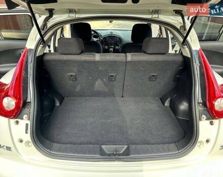 Белый Ниссан Жук, объемом двигателя 1.62 л и пробегом 185 тыс. км за 10000 $, фото 12 на Automoto.ua