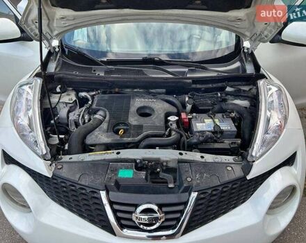 Белый Ниссан Жук, объемом двигателя 1.62 л и пробегом 185 тыс. км за 10000 $, фото 17 на Automoto.ua