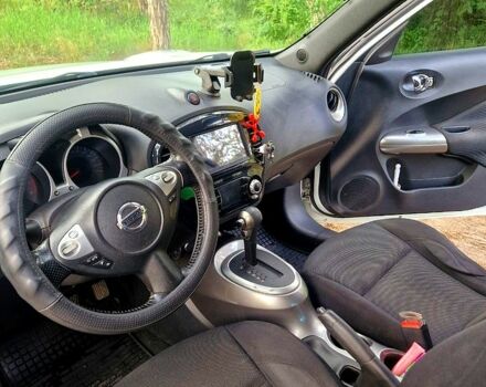 Белый Ниссан Жук, объемом двигателя 1.6 л и пробегом 122 тыс. км за 10000 $, фото 5 на Automoto.ua