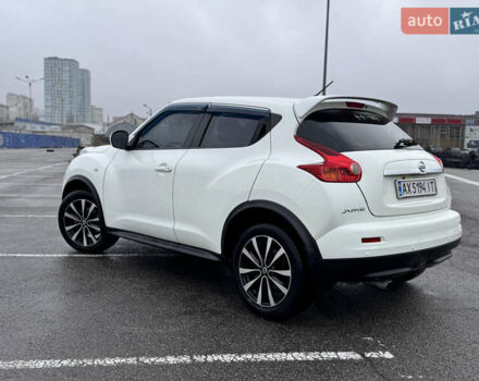 Белый Ниссан Жук, объемом двигателя 1.6 л и пробегом 148 тыс. км за 9800 $, фото 5 на Automoto.ua