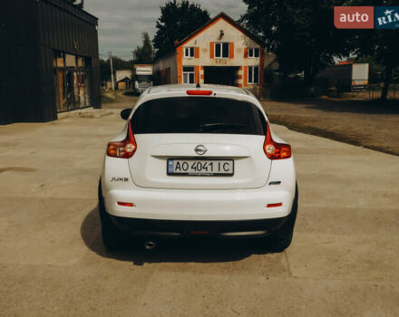 Белый Ниссан Жук, объемом двигателя 1.5 л и пробегом 232 тыс. км за 8600 $, фото 1 на Automoto.ua