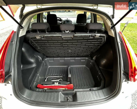 Білий Ніссан Жук, об'ємом двигуна 1.5 л та пробігом 235 тис. км за 8750 $, фото 32 на Automoto.ua