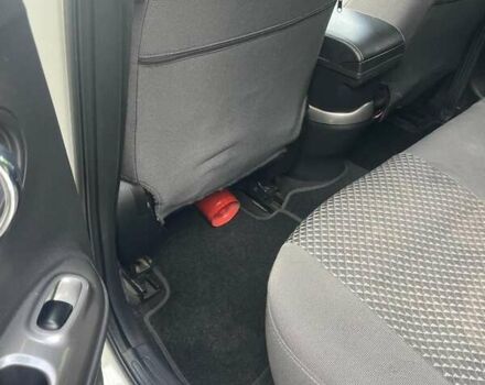 Білий Ніссан Жук, об'ємом двигуна 1.6 л та пробігом 110 тис. км за 10000 $, фото 7 на Automoto.ua