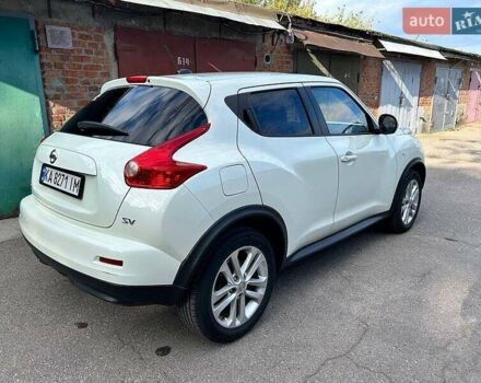 Белый Ниссан Жук, объемом двигателя 1.62 л и пробегом 185 тыс. км за 10000 $, фото 4 на Automoto.ua