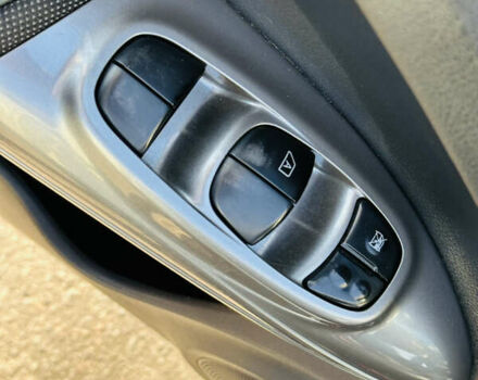 Белый Ниссан Жук, объемом двигателя 1.6 л и пробегом 133 тыс. км за 10800 $, фото 25 на Automoto.ua