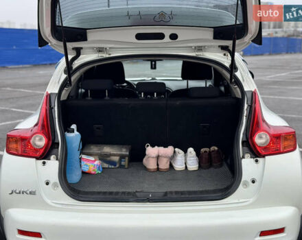 Белый Ниссан Жук, объемом двигателя 1.6 л и пробегом 148 тыс. км за 9800 $, фото 10 на Automoto.ua