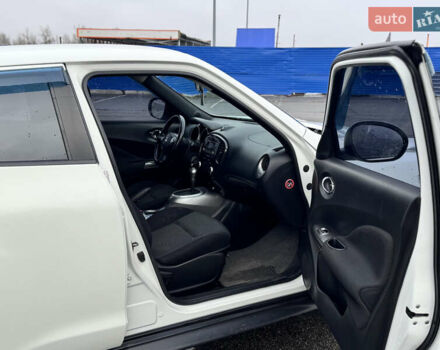 Белый Ниссан Жук, объемом двигателя 1.6 л и пробегом 148 тыс. км за 9800 $, фото 11 на Automoto.ua