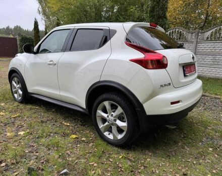 Белый Ниссан Жук, объемом двигателя 0 л и пробегом 197 тыс. км за 8600 $, фото 2 на Automoto.ua