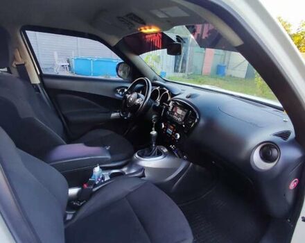 Белый Ниссан Жук, объемом двигателя 1.5 л и пробегом 219 тыс. км за 9999 $, фото 1 на Automoto.ua