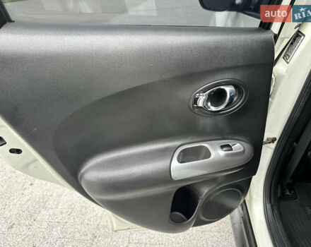 Белый Ниссан Жук, объемом двигателя 1.6 л и пробегом 265 тыс. км за 8900 $, фото 26 на Automoto.ua