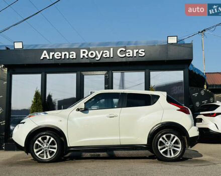 Белый Ниссан Жук, объемом двигателя 1.6 л и пробегом 133 тыс. км за 10800 $, фото 4 на Automoto.ua