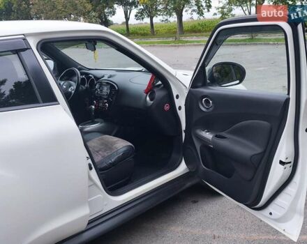 Белый Ниссан Жук, объемом двигателя 1.6 л и пробегом 207 тыс. км за 9800 $, фото 15 на Automoto.ua