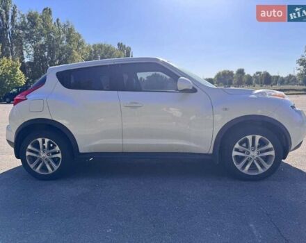 Белый Ниссан Жук, объемом двигателя 1.62 л и пробегом 208 тыс. км за 10500 $, фото 2 на Automoto.ua