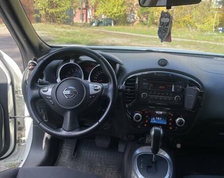 Белый Ниссан Жук, объемом двигателя 1.6 л и пробегом 128 тыс. км за 10000 $, фото 2 на Automoto.ua