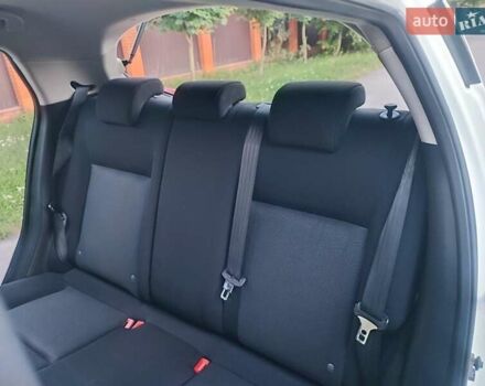 Белый Ниссан Жук, объемом двигателя 1.6 л и пробегом 143 тыс. км за 9900 $, фото 25 на Automoto.ua