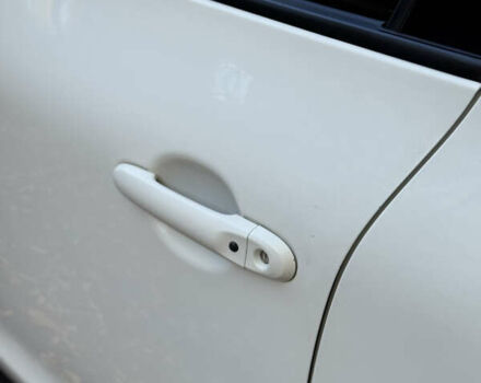 Белый Ниссан Жук, объемом двигателя 1.62 л и пробегом 126 тыс. км за 10999 $, фото 16 на Automoto.ua