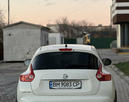 Белый Ниссан Жук, объемом двигателя 1.6 л и пробегом 77 тыс. км за 11500 $, фото 3 на Automoto.ua