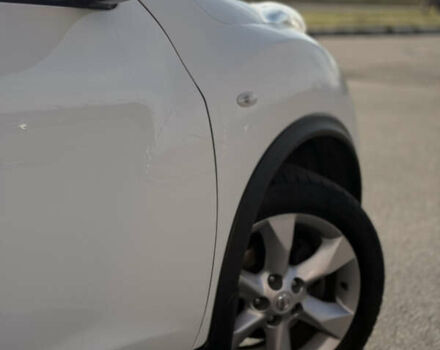 Белый Ниссан Жук, объемом двигателя 1.6 л и пробегом 83 тыс. км за 10300 $, фото 14 на Automoto.ua