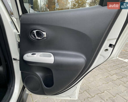 Белый Ниссан Жук, объемом двигателя 1.6 л и пробегом 138 тыс. км за 10500 $, фото 15 на Automoto.ua